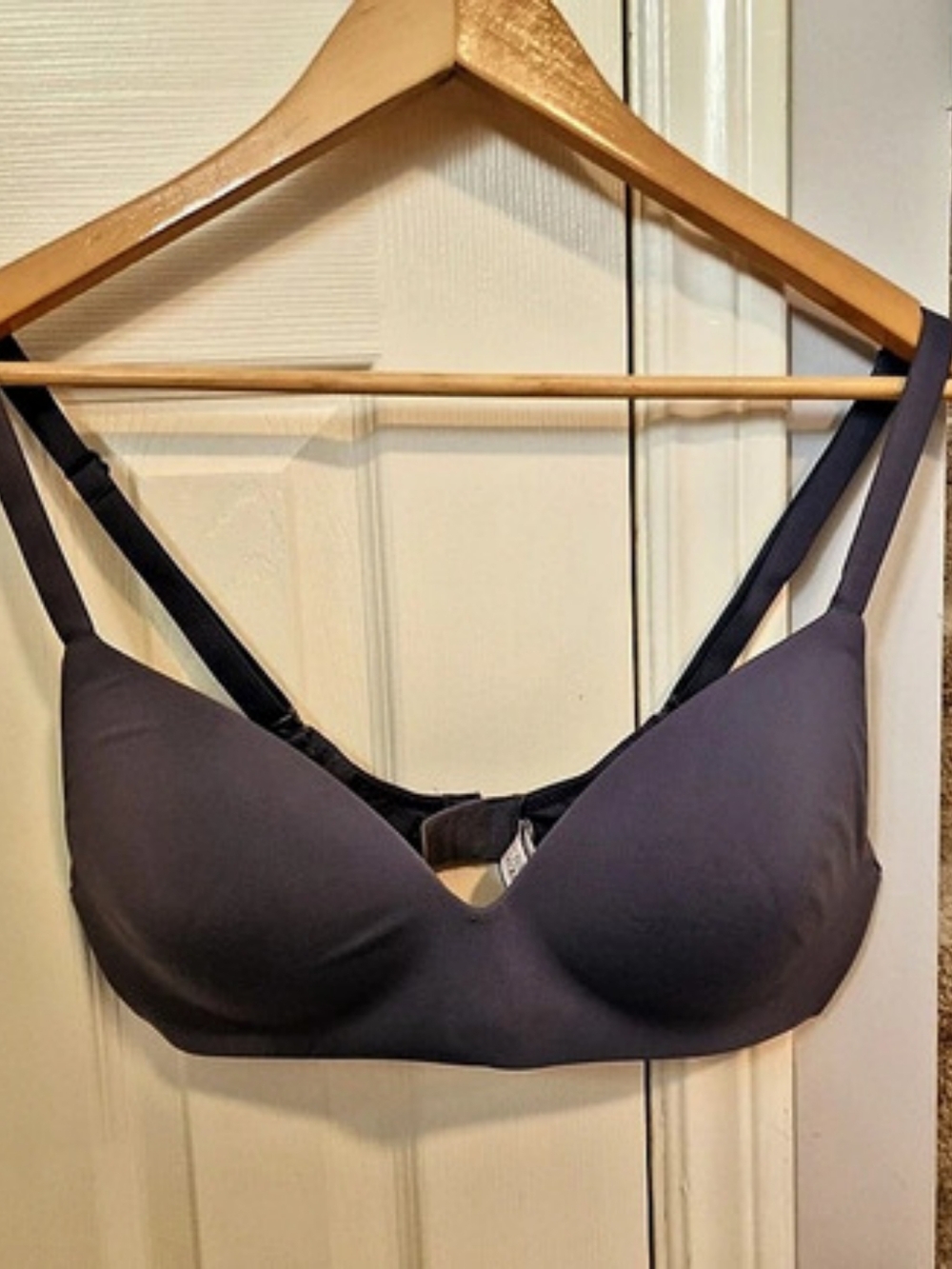 Victoria's Secret The T-Shirt Lightly Lined Wireless Bra Purple 36C
